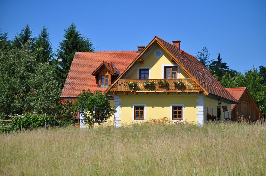 Haus Schoenegger Hotel Kitzeck im Sausal Luaran gambar